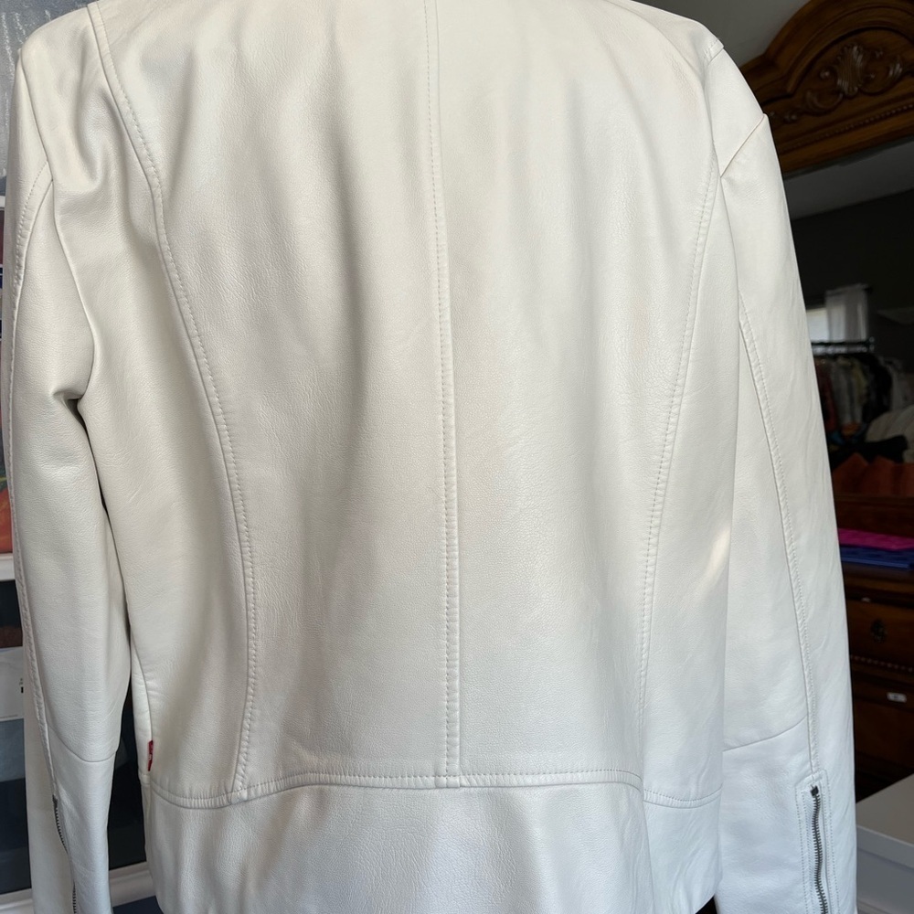 PU Cream Levi Jacket - Picture 5 of 12